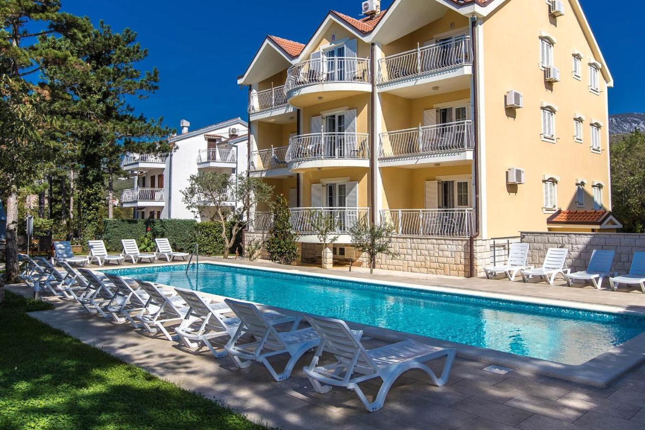 Apartments With A Swimming Pool Jadranovo, Crikvenica - 3238 Exteriér fotografie